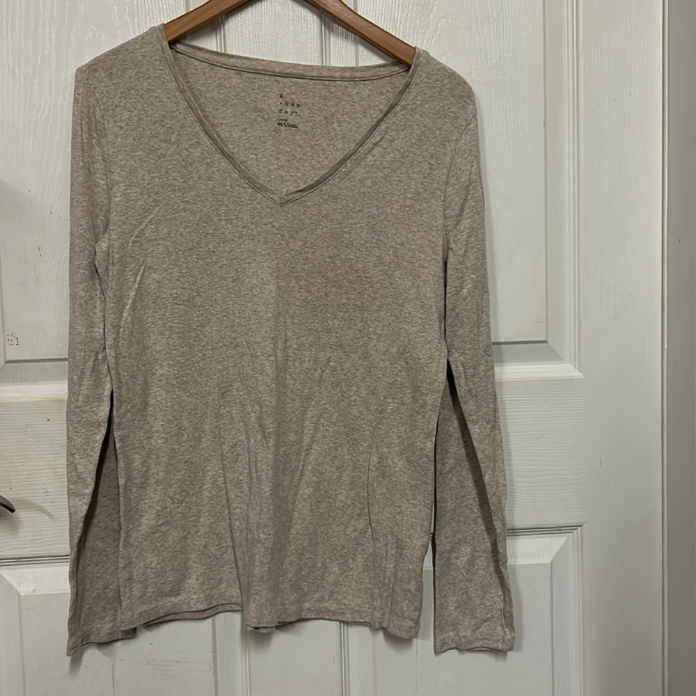 A New Day Women's Oatmeal V-Neck Long-Sleeve Top L